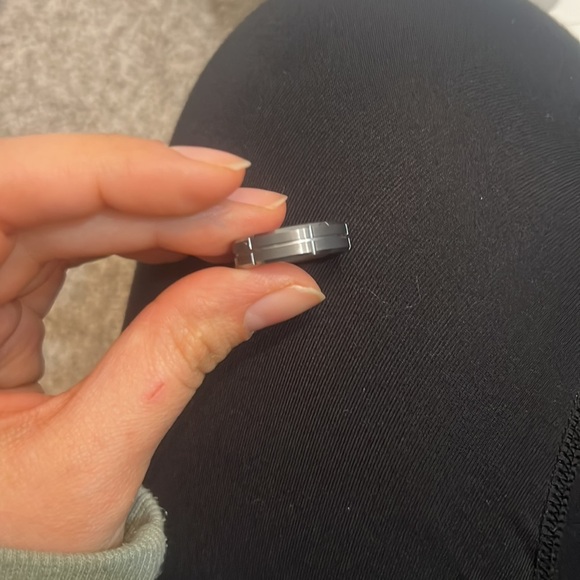 Tungsten Men’s ring - Picture 3 of 5